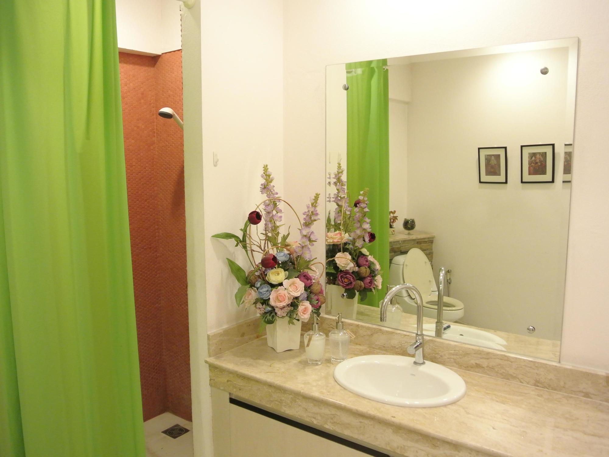 Baan Manusarn Bangkok Ngoại thất bức ảnh