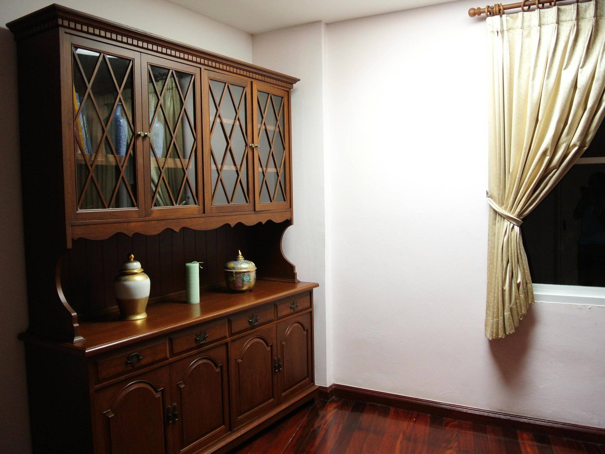 Baan Manusarn Bangkok Ngoại thất bức ảnh